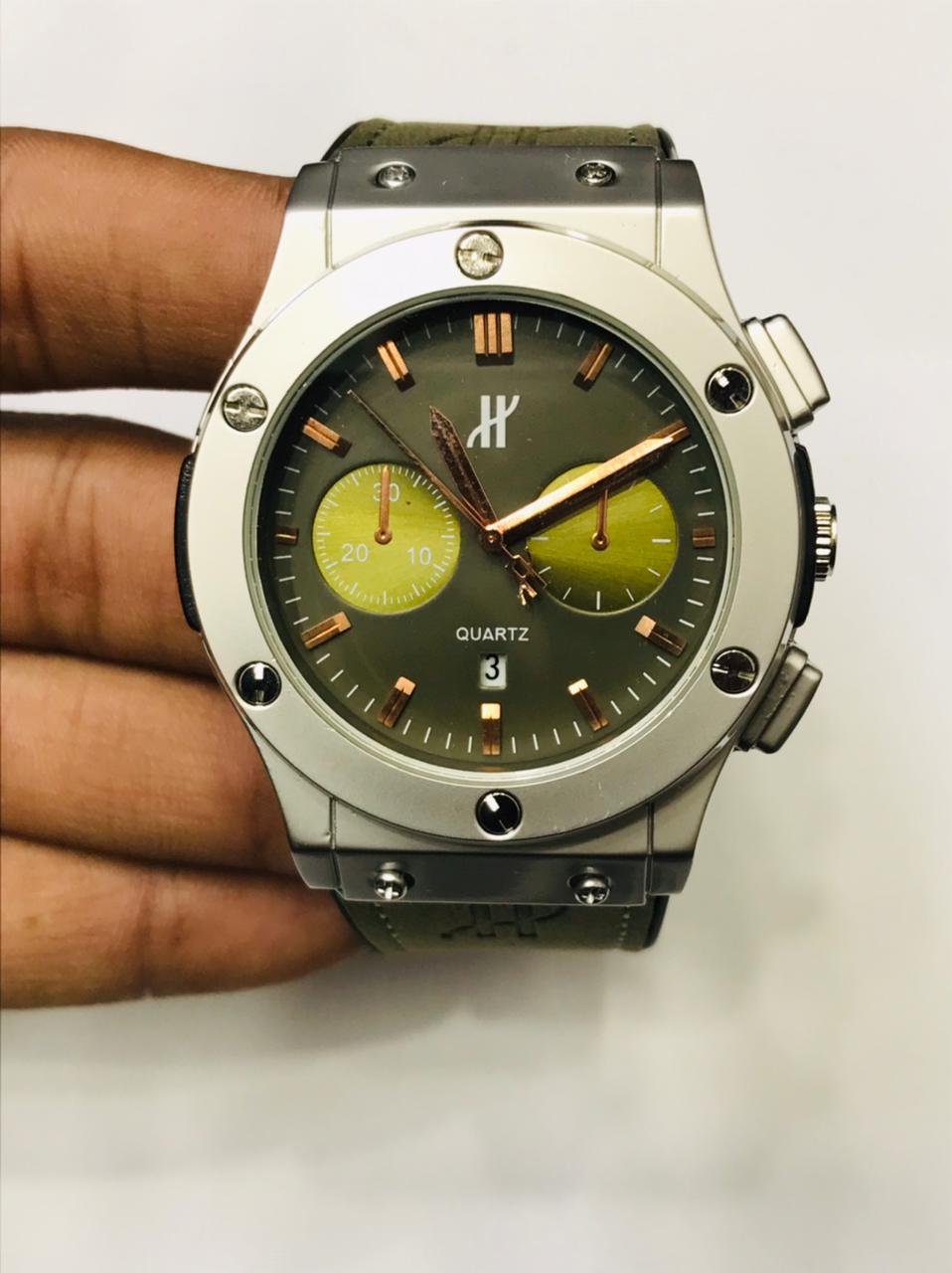 HUBLOT CHRONO CLASSIC DATE (GREEN SILVER)