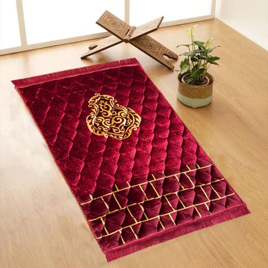 Mehroon Kiswa Design - Premium Jae Namaz